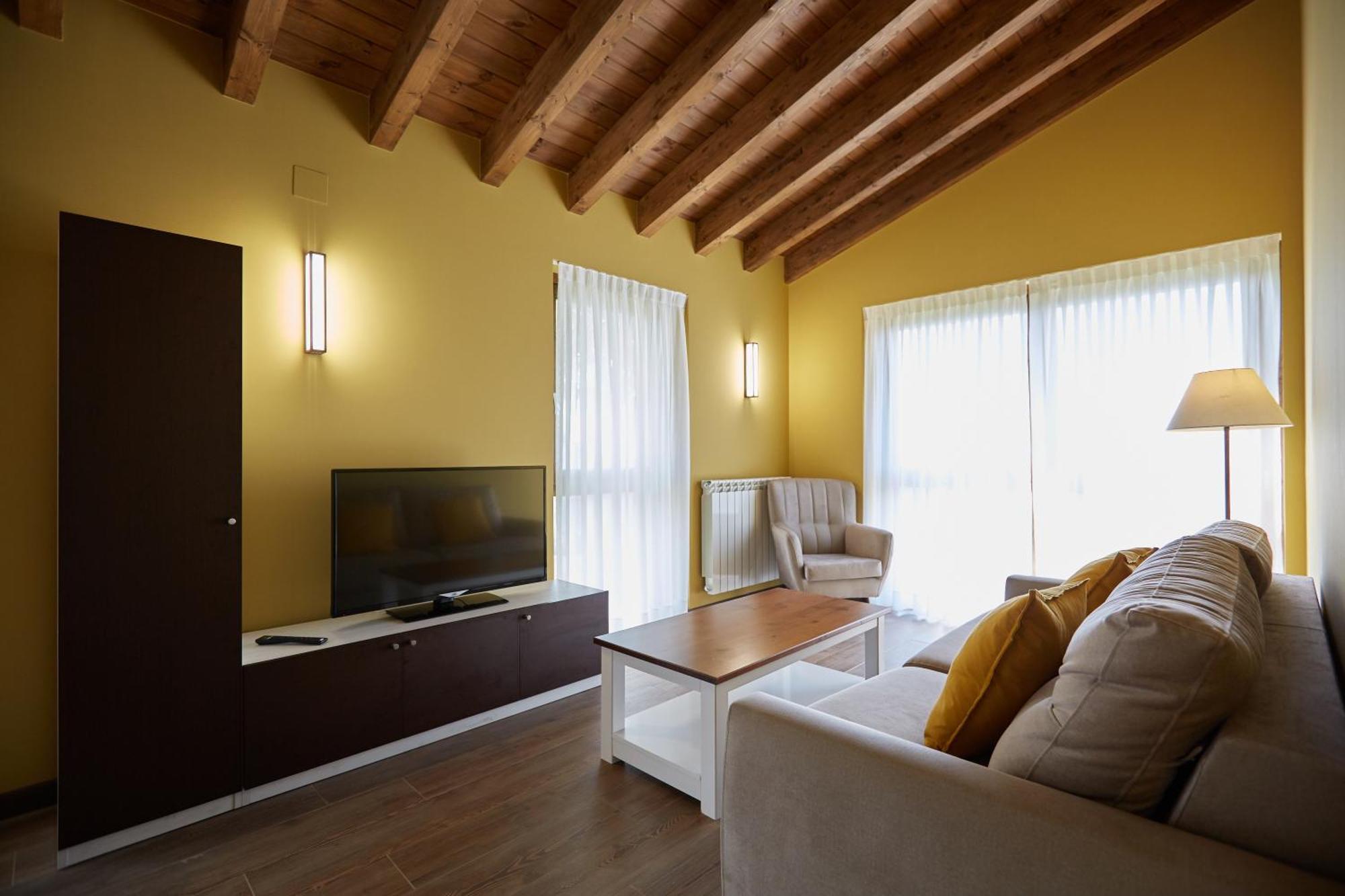 Apartamentos Rurales Casa La Piedra Collía Esterno foto