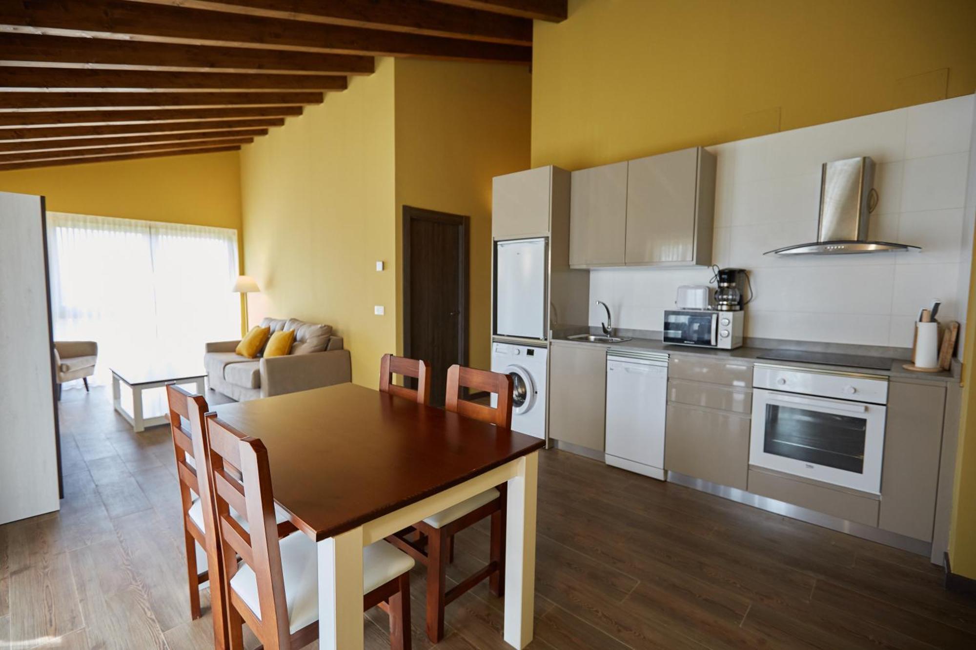 Apartamentos Rurales Casa La Piedra Collía Esterno foto