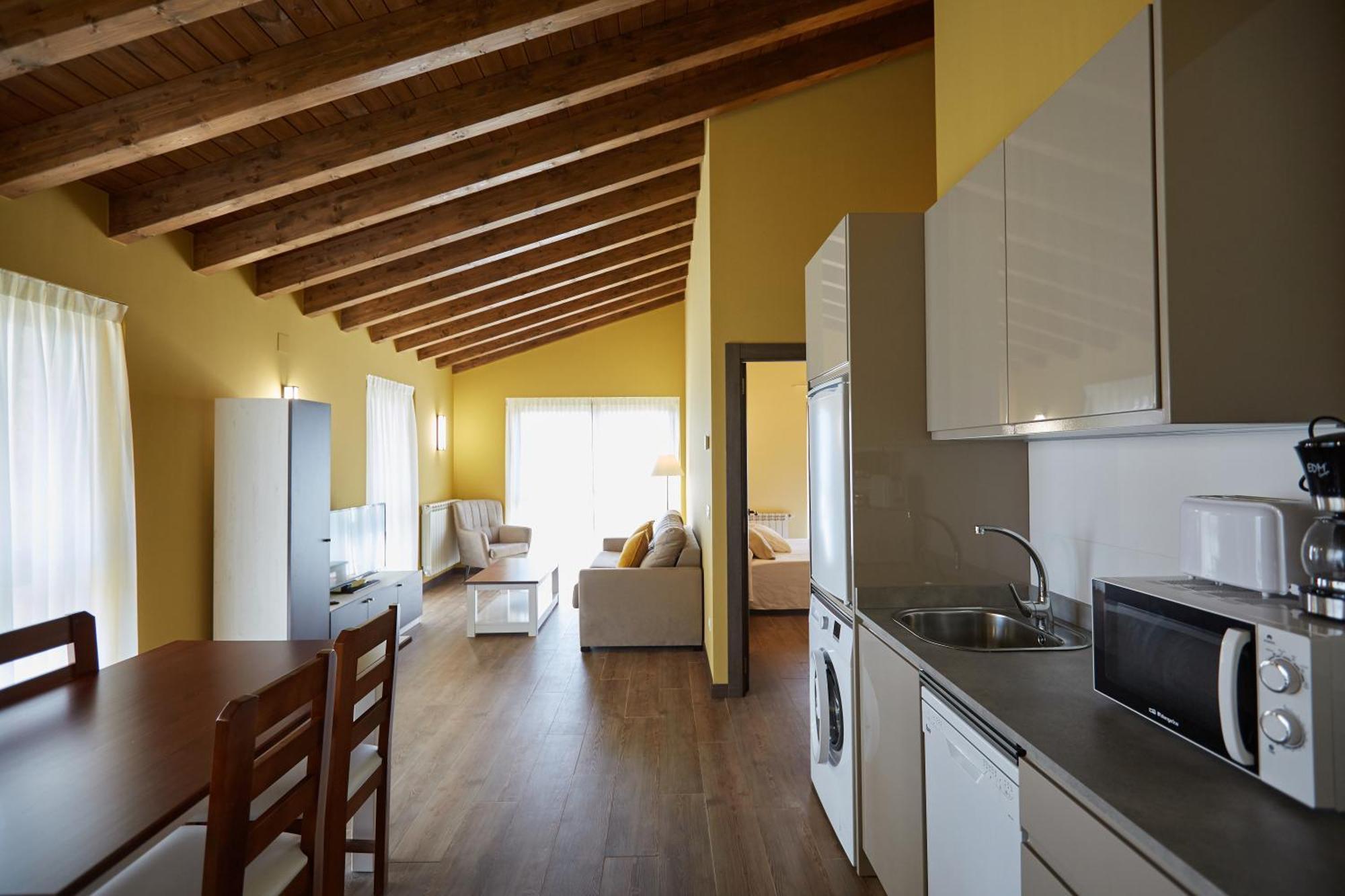 Apartamentos Rurales Casa La Piedra Collía Esterno foto